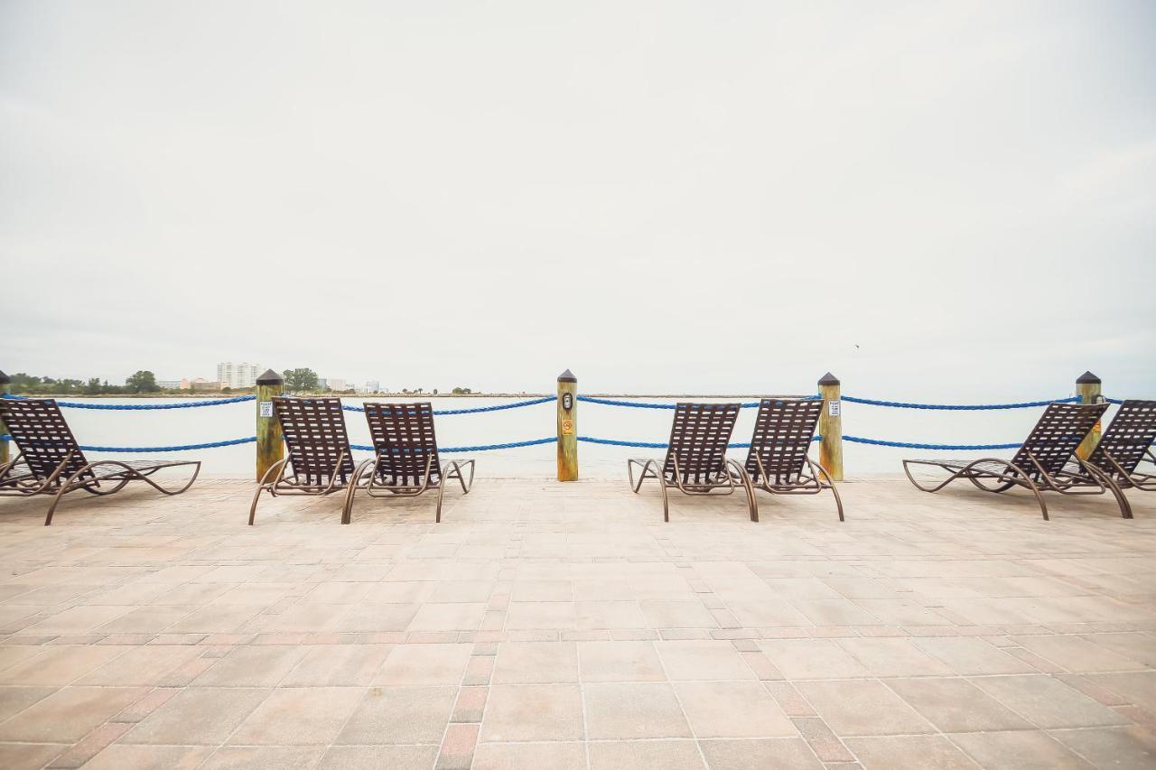 Holiday Inn & Suites Clearwater Beach By Ihg Экстерьер фото